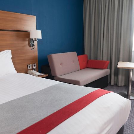 Holiday Inn Express Birmingham Star City By Ihg Eksteriør bilde