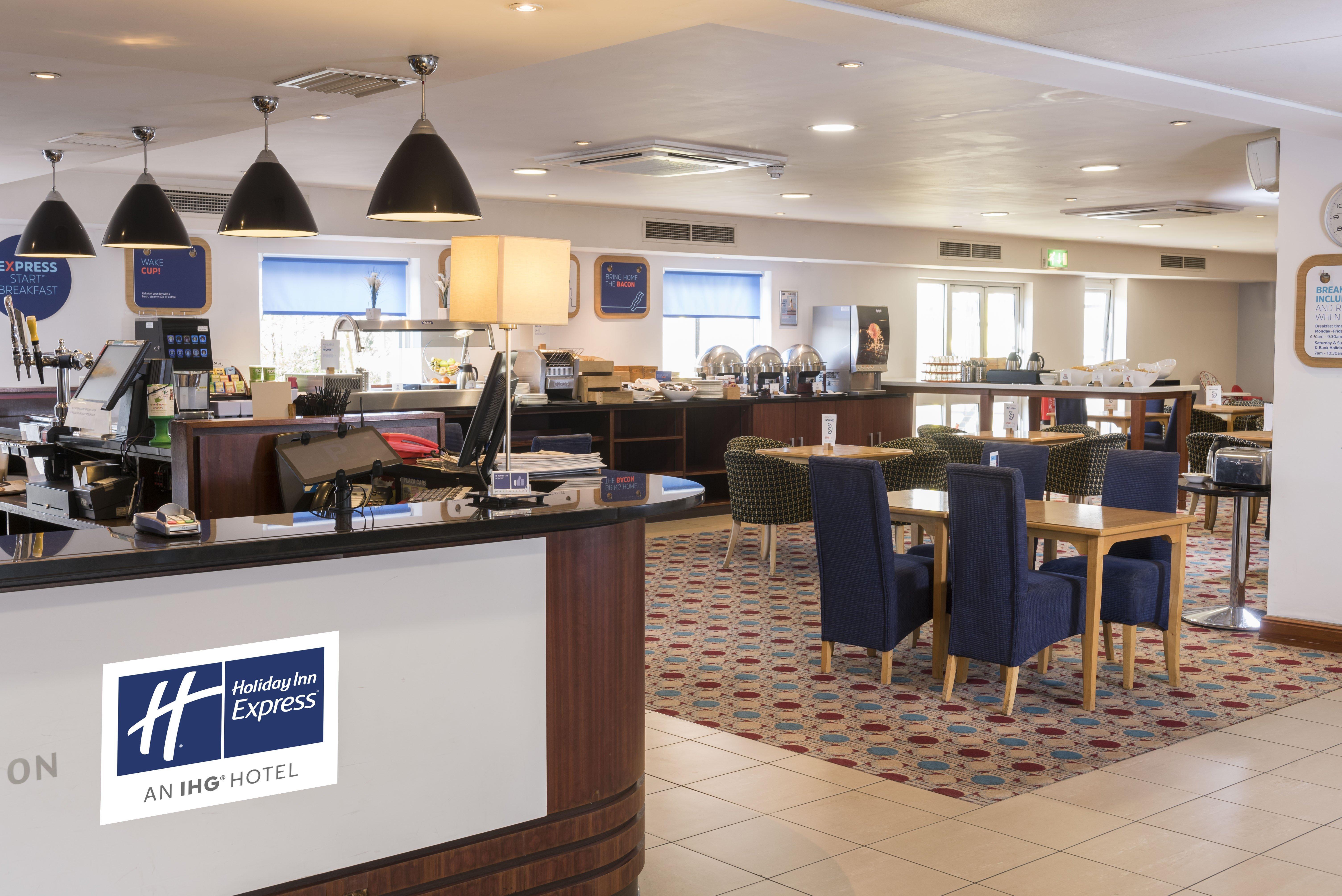 Holiday Inn Express Birmingham Star City By Ihg Eksteriør bilde