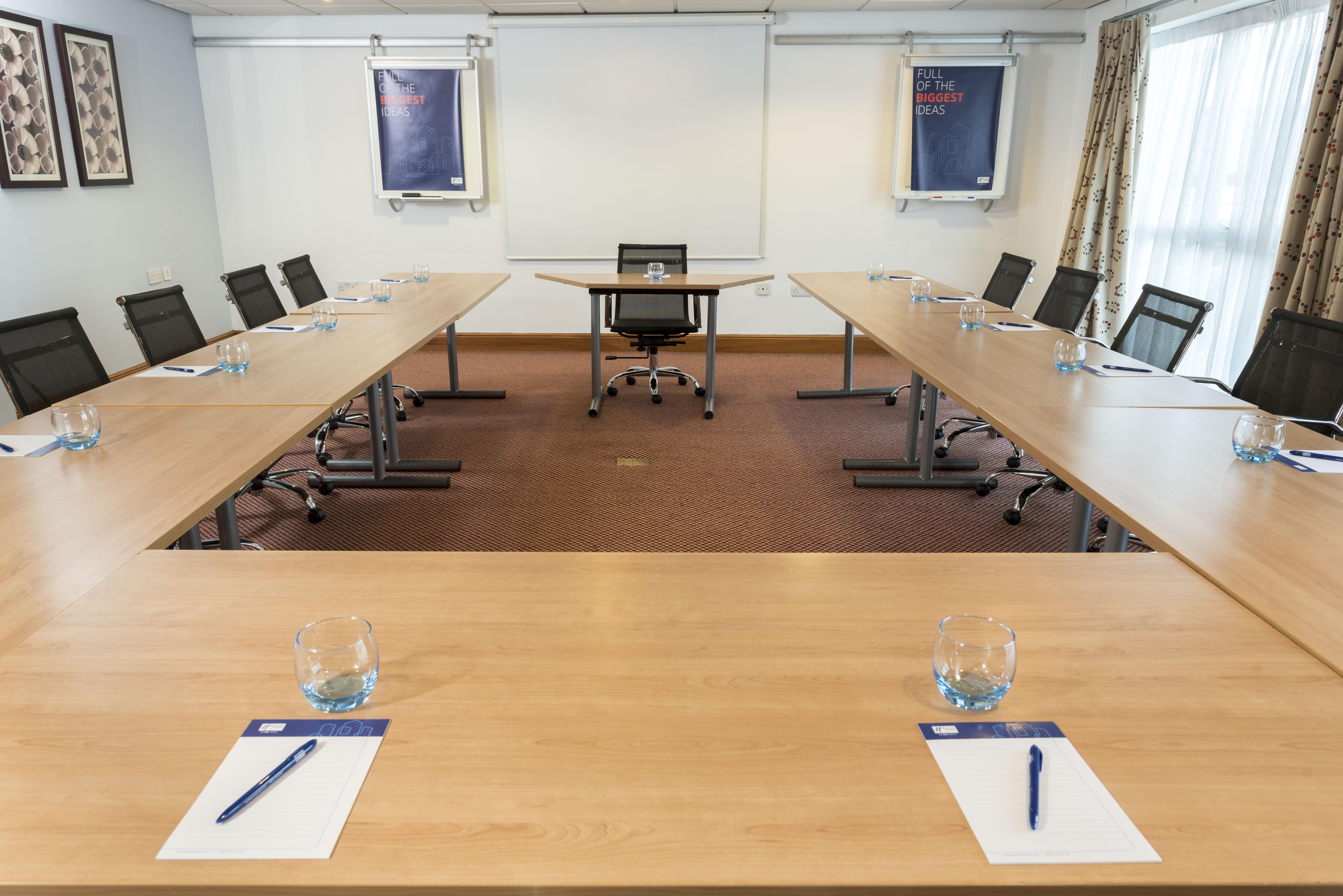 Holiday Inn Express Birmingham Star City By Ihg Eksteriør bilde