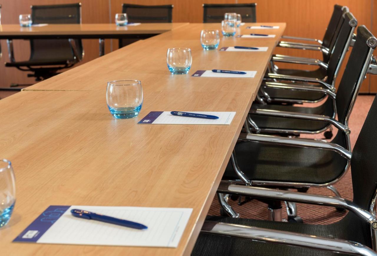 Holiday Inn Express Birmingham Star City By Ihg Eksteriør bilde