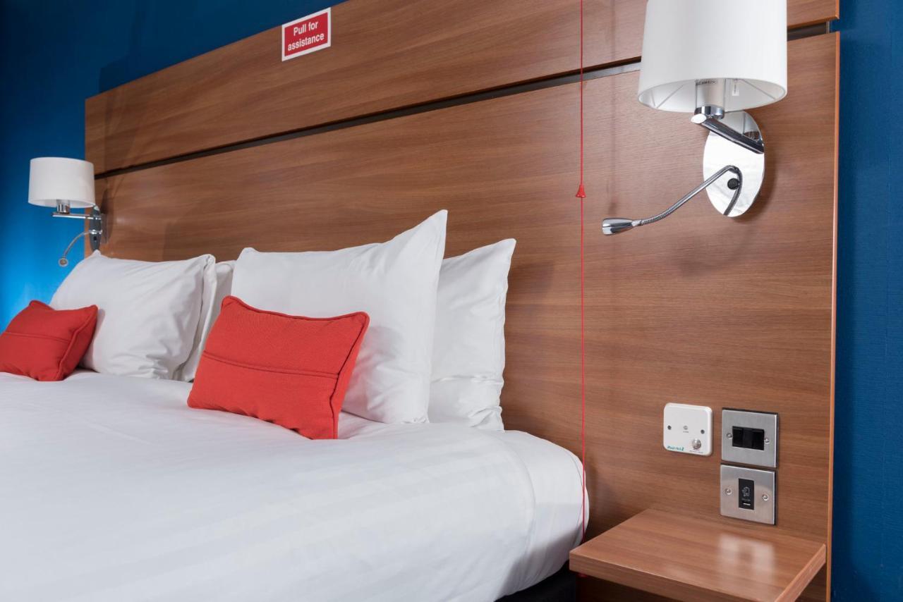 Holiday Inn Express Birmingham Star City By Ihg Eksteriør bilde